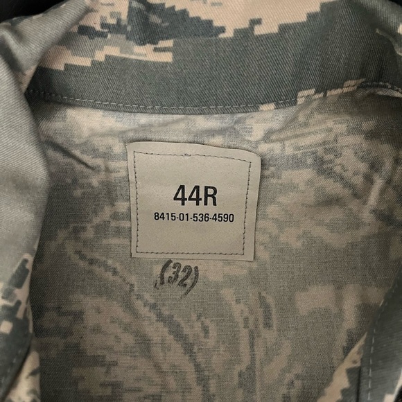 NWT Men’s Camouflage Military Style Jacket, Button Front, Size 44R - Picture 4 of 5